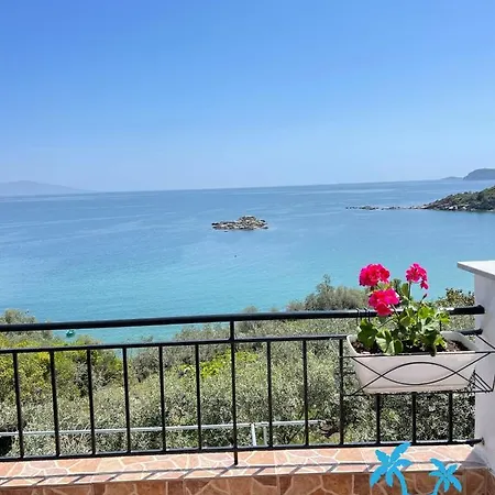 Oikos Poseidonas * Palaiontsiflikion