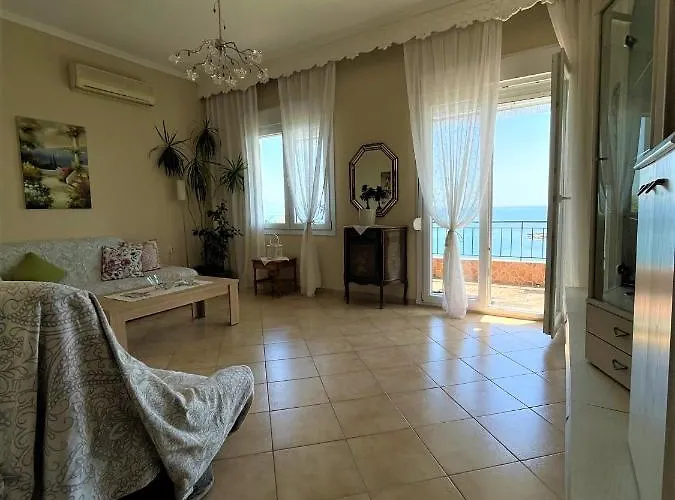 Oikos Poseidonas Lejlighed